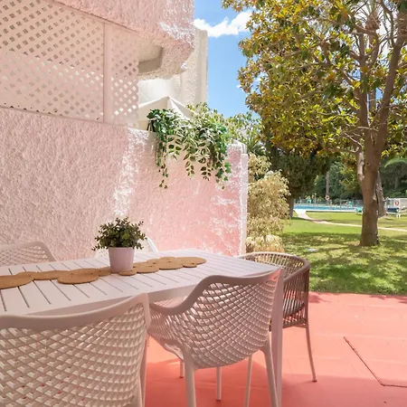 Finally Roy Boston Apartment Marbella